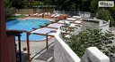 Лято в Касандра, Халкидики! 5 или 7 нощувки със заксуки и вечери + басейн, шезлонг и чадър в Kassandra Bay Village 3*, от Солвекс