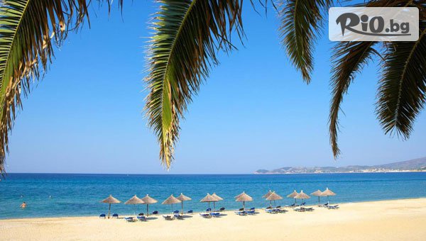 Ранни записвания за почивка на първа линия на о-в Тасос! 5 или 7 нощувки със закуски в Kamari Beach Hotel + Безплатно за дете до 12 г., от Ambotis Holidays