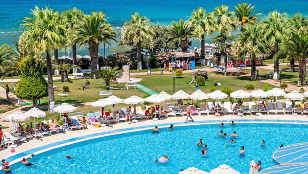 Лятна почивка на първа линия в Дидим! 7 Ultra All Inclusive нощувки в Prive Hotel Didim 5* (ex. Buyuk Anadolu) + басейни, пързалки и дете до 11.99 г. Безплатно, от Golden Voyages