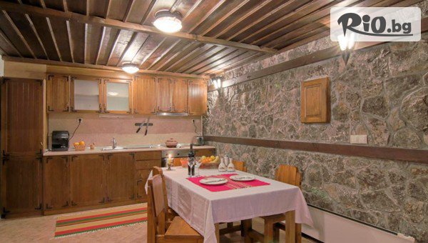 Мартенска семейна почивка в Пампорово! 2+1 или 5+2 нощувки в самостоятелна вила с парна баня, от Вилно селище Махала Кочорите