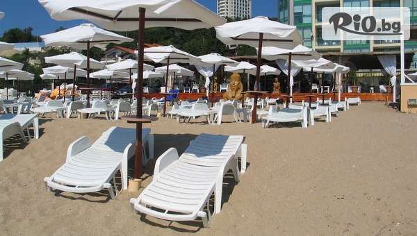Почивка в к.к. Златни пясъци! Нощувка на база All Inclusive + басейн, чадър, шезлонг и анимация, от Хотел Бона Вита със собствен плаж на Кабакум
