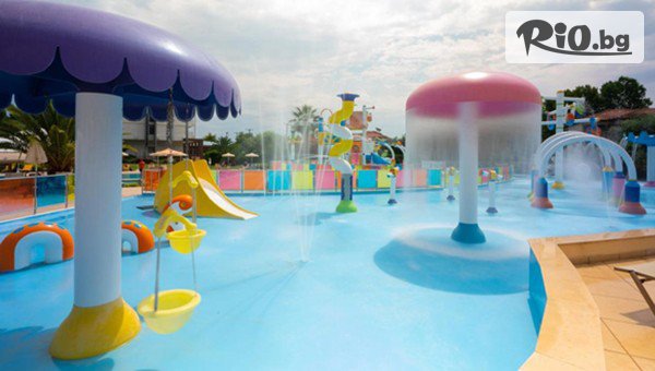 Лято на първа линия на Олимпийска Ривиера! 5 или 7 All Inclusive нощувки в Cronwell Platamon Resort 5* + чадъри и шезлоги, Воден аквапарк, 2 басейна, от Солвекс