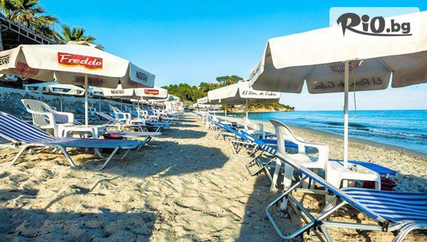 Ранни записвания за почивка на първа линия в Халкидики! 5 или 7 нощувки със закуски и вечери в Xenios Possidi Paradise 4* + басейн, шезлонги и чадъри на плажа, от Ambotis Holidays