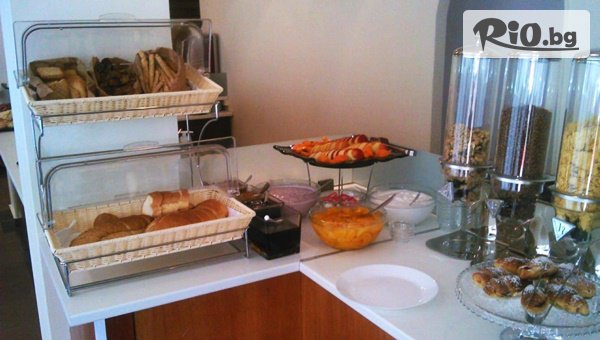 Лятна почивка в Халкидики, Касандра! 7 нощувки със закуски и вечери в Hotel Simotel Ermis + автобусен транспорт, от Солвекс