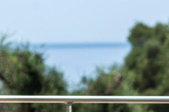 Across Aqua Oliva image