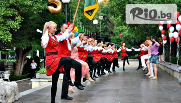 Да тропнем хорце! Карта за две или четири посещения на народни танци на цена от 6.90лв, от ФТК Българско хоро