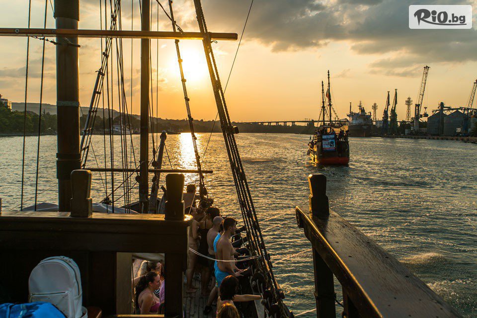 Varna Party Boats - thumb 3 Varna Party Boats - thumb 3