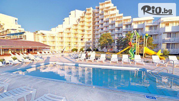 Лято 2026 в Хотел Мура 4* на първа линия в Албена! All Inclusive нощувка + басейн с минерална вода, 2 шезлонга и 1 чадър на плажа, от 2 Юли до 18 Август