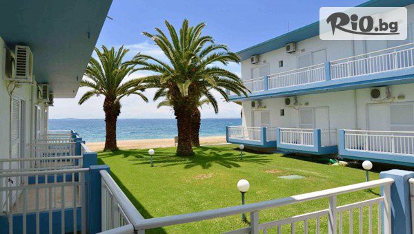 Лятна почивка на първа линия в Халкидики, Ситония! 7 нощувки със закуски в Hotel Olympion Beach + чадър и шезлонг на плажа + автобусен транспорт