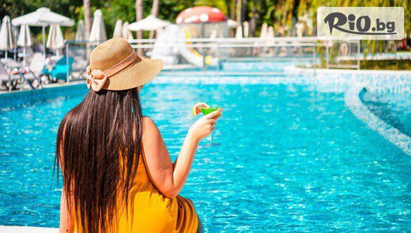Почивка на първа линия в Поморие от 1 Септември до 31 Октомври! Ultra All Inclusive нощувка + шезлонг, чадър, външен и вътрешен басейн, от Феста Виа Понтика 4*