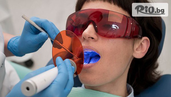 Професионално зъбно почистване с ултразвуков апарат, полиране с четка и Air flow със 72% отстъпка, предоставено от German Dent