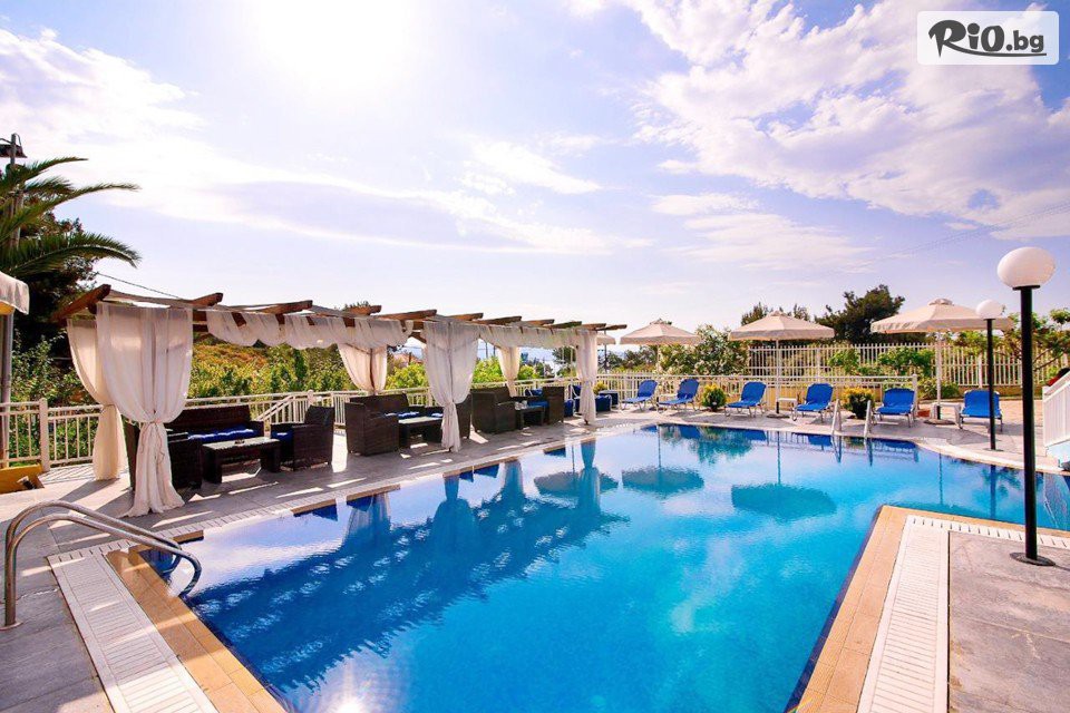 Travelia - thumb 2 Travelia - thumb 2