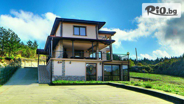 С компанията в Хасковски минерални бани до края на Ноември! 1, 2, 3 или 4 нощувки в къща за до 12 човека + ползване на барбекю, от Къщи за гости Минерал Вилидж