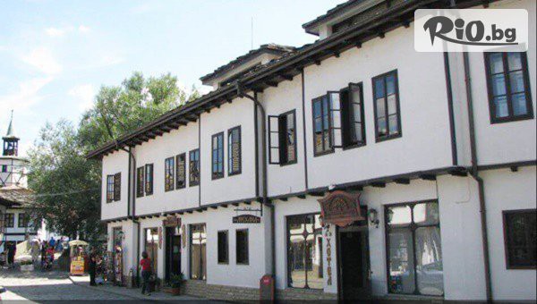 Почивка в Хотел Зограф, в центъра на Трявна! Нощувка с възможност за закуска, обяд и вечеря до 23 Декември