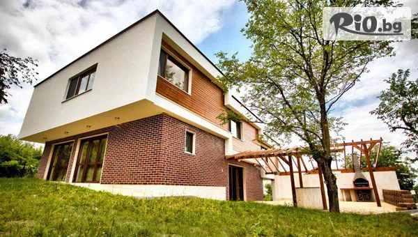 Почивка в Къща за гости Дрийм, край Ловеч до 31.01! Нощувка в луксозна къща за 8, 10 или 14 човека + барбекю, оборудвана кухня и фитнес