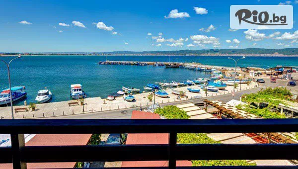 Морска почивка в Семеен хотел Panorama Blue в Стария град на Несебър през Август! Нощувка за до четирима