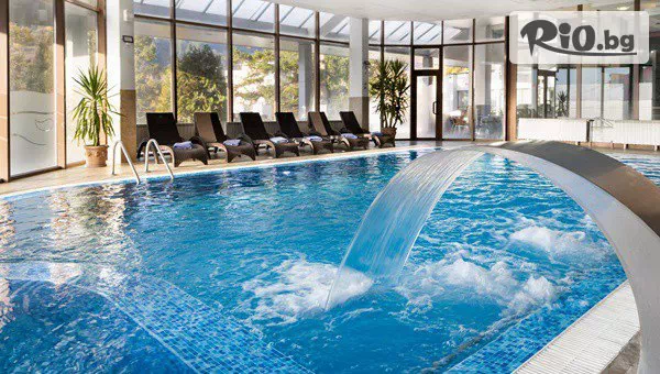 СПА почивка в Спа Хотел Девин 4*! Нощувка със закуска и вечеря + басейни, сауна и парна баня до 30 Декември