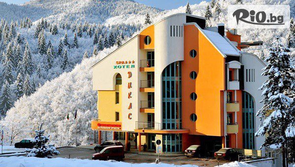 Нова година в центъра на Смолян! 2 , 3 или 4 нощувки със закуски и Празнична вечеря + сауна, от Хотел Дикас