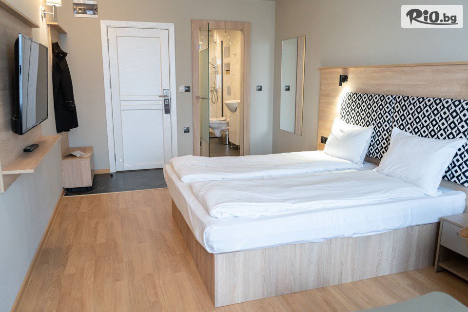 Хотел BLVD7 - thumb 19