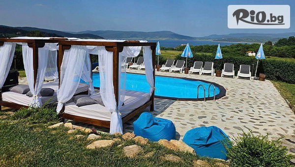 Романтика на брега на язовир Батак до 30 Септември! Нощувка за Двама в стая с хидромасажен душ или с джакузи + басейн, топло градинско джакузи и барбекю от Вила Лидия, Цигов чарк