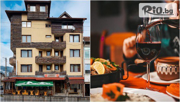 Нова година в Хотел Феникс, Чепеларе! 3 нощувки със закуски и една празнична вечеря + програма, новогодишна заря и томбола с награди