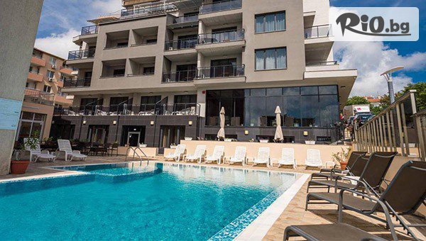 Почивка на море в Созопол през Август и Септември! Нощувка със закуска + басейн с детска секция, чадър, шезлонг + дете до 6.99 г. БЕЗПЛАТНО, от Къща за гости Polina Beach