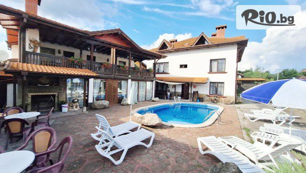 Изгодна почивка в Априлци до края Септември - важи за празници! Нощувка за двама или трима + външен сезонен басейн, от Къща за гости Бащин дом