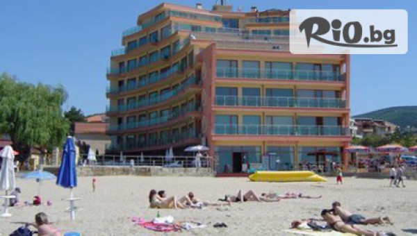 Почивка през Май и Юни в Хотел Съни Бей*** на брега на морето в Сл.бряг! Нощувка за до 6 човека от 45лв.