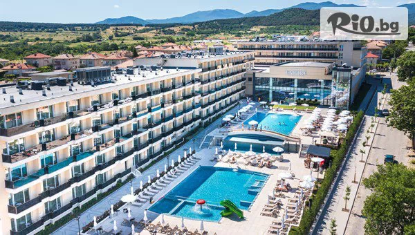 Делничен Релакс в Empire Balneo & Spa Hotel, Хисаря от 8.09 до 1.10! 5 нощувки със закуски и вечери за до четирима + вътрешни и вътрешни минерални басейни и СПА