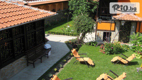 Почивка с компанията в Калофер до 1 Декември! Нощувка за до 17 човека в цяла къща, от Къща за гости При Чорбаджийката