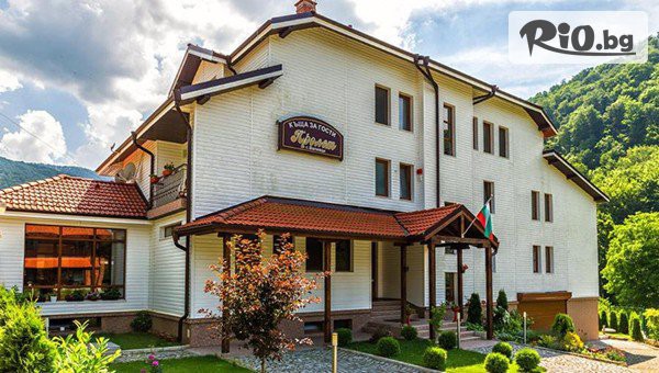 Почивка в планината край Севлиево в Къща за гости Пролет, с. Валевци! Нощувка за до 29 човека + велосипеди, фитнес, сауна и детски кът до края на Декември