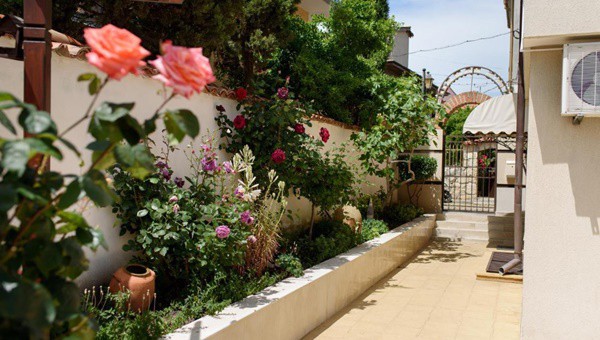 Семеен Хотел Янис Парадайс - thumb 4