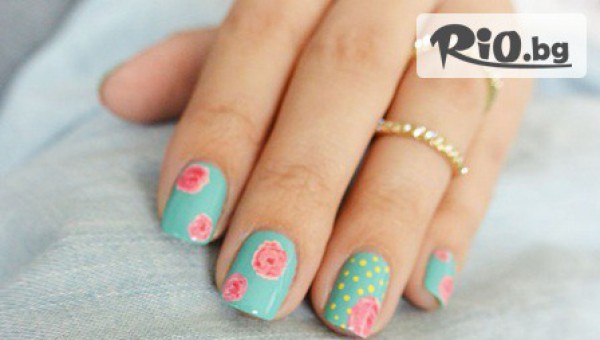 Маникюр с гел лак, Безплатно сваляне на стар лак и Неограничен брой декорации - за 9.90лв, от Студио VELVET BEAUTY