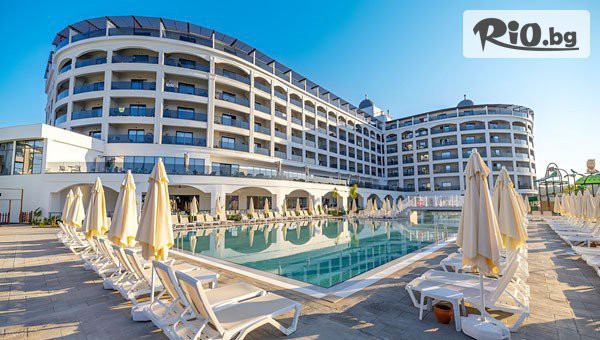 Ранно записване за Нова година в Сиде! 4 нощувки на база All Inclusive в Side Moon Palace Hotel 5* + транспорт с лицензиран автобус