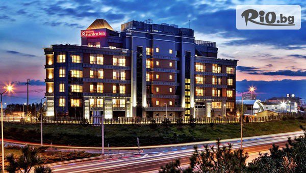 Нова година 2026: Лукс в Hilton Garden Inn 4*, Чорлу! 3 нощувки със закуски и вечери, едната Празнична Новогодишна с НЕОГРАНИЧЕНИ напитки, DJ от България