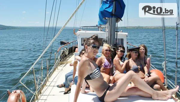 Моторно-ветроходна яхта Орфей - thumb 8