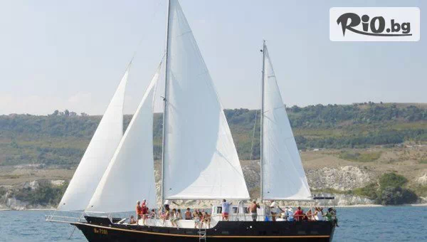 Моторно-ветроходна яхта Орфей - thumb 3