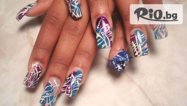 Маникюр или Педикюр с гел лак + Безплатно сваляне на стар гел лак и неограничен брой декорации или Ноктопластика на цени от 11.90лв, Салон за красота Goldy Style