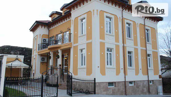 СПА Релакс в Бутиков хотел Вила Париж, Хисаря! Нощувка със закуска + вътрешно и външно джакузи, сауна + следобедно кафе или чай до 31 Март