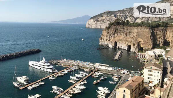 Виж Перлите на Италия през Април - Соренто, Везувий, Помпей, Капри, Амалфи и Неапол! 4 нощувки със закуски в Hotel Cosmomare + полет от София, трансфер и екскурзовод
