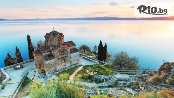 Нова година в Slavija Beach Resort Hotel Охрид, Северна Македония! 3 нощувки, закуски, вечери, една Празнична Новогодишна с НЕОГРАНИЧЕНИ напитки + транспорт по избор