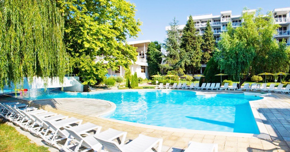 5 All Inclusive нощувки + басейн, 2 шезлонга и 1 чадър на плажа, от 8 до 21.06 и от 7 до 13.09 в Хотел Сенди Бийч 4* на първа линия в Албена 5 All Inclusive нощувки + басейн, 2 шезлонга и 1 чадър на плажа, от 8 до 21.06 и от 7 до 13.09 в Хотел Сенди Бийч 4* на първа линия в Албена