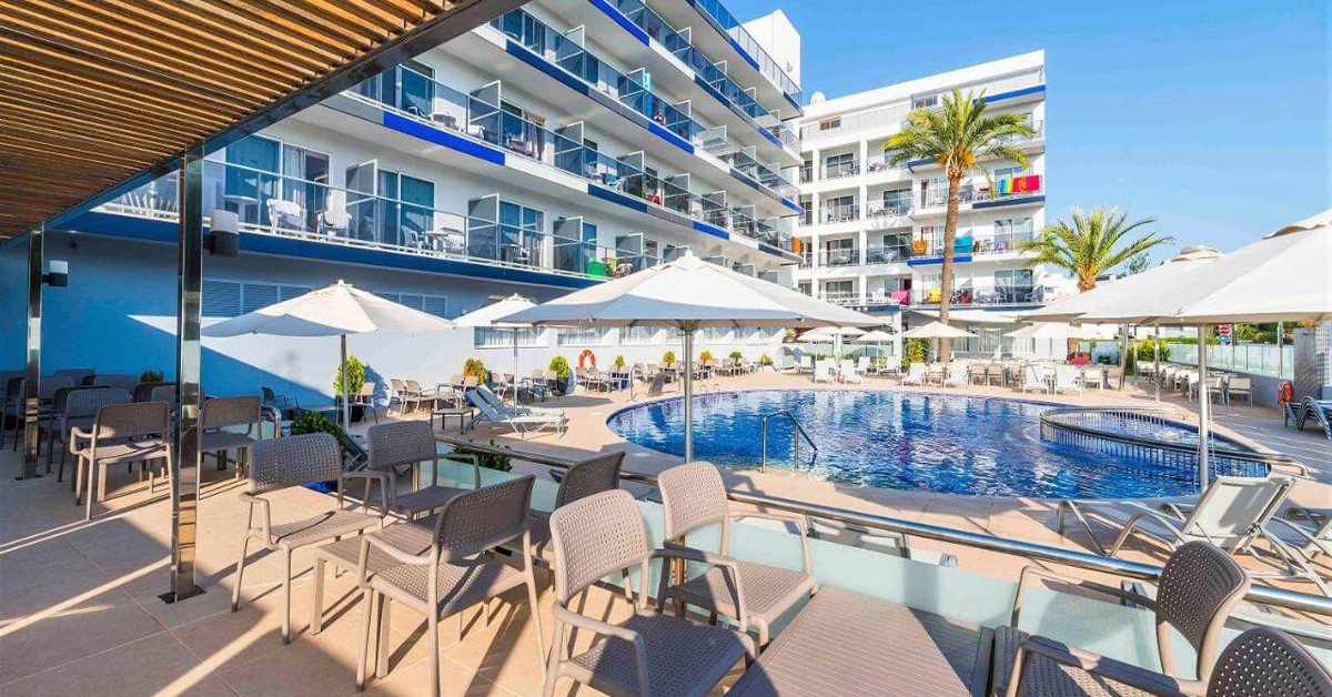 7 нощувки, закуски и вечери + басейн в Hotel & Apartamentos Vista Park, Палма де Майорка, Испания, самолетен транспорт от София