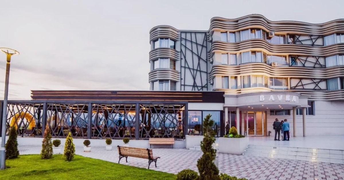 Нова Година в Лесковац! 3 нощувки със закуски и Празнични вечери в Hotel Bavka + транспорт и посещение на Пирот и винарна Малча