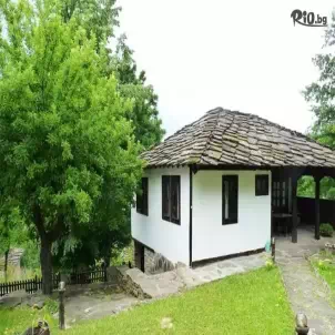 Тачева къща