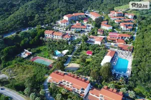 Aristoteles Holiday Resort & Spa