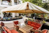 AquaView Boutique Hotel
