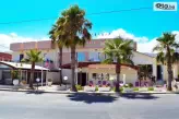 Hotel Triton