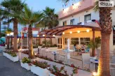 Hotel Triton