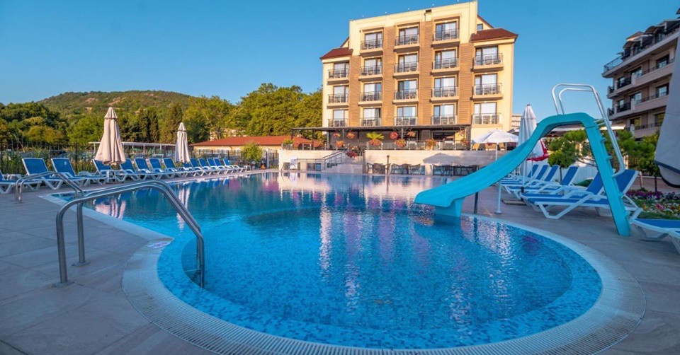 2 All Inclusive нощувки + басейни, шезлонг и чадър на плажа в Сперанта Бийч 4*, Кранево 2 All Inclusive нощувки + басейни, шезлонг и чадър на плажа в Сперанта Бийч 4*, Кранево